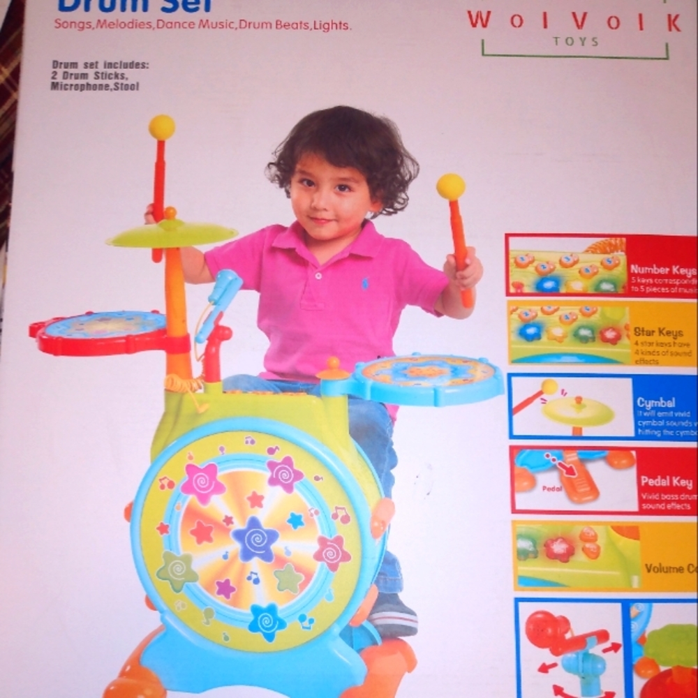 Kids drum set